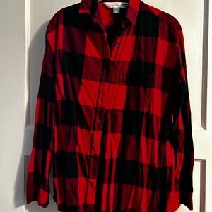 Old Navy Red and Black Plaid Women's Button Down Shirt
